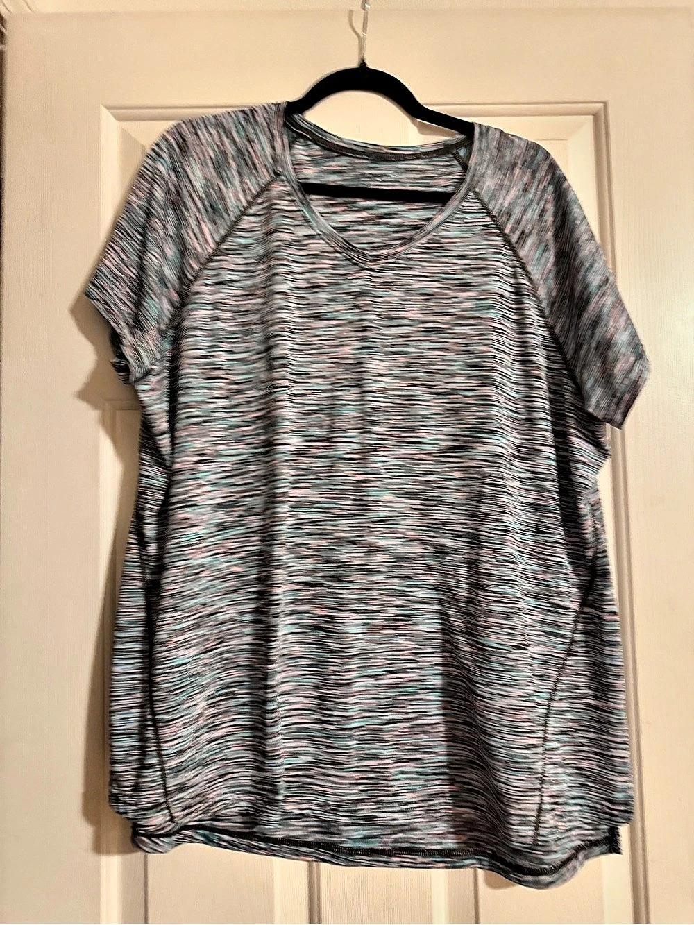 Tek Gear Short Sleeve Top in Gray & Pink